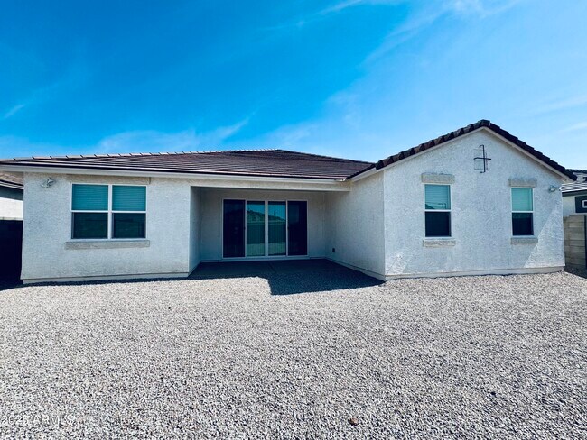Building Photo - 15357 W Cottontail Ln