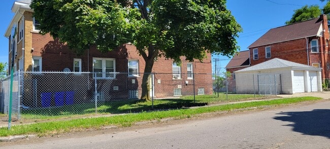 Building Photo - 3408 Rosa Parks Blvd