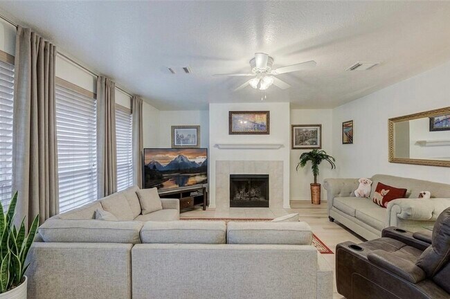 Building Photo - 17015 Maricella Cir