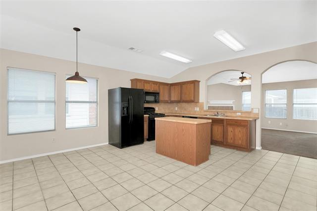 Building Photo - 5712 Country Valley Ln