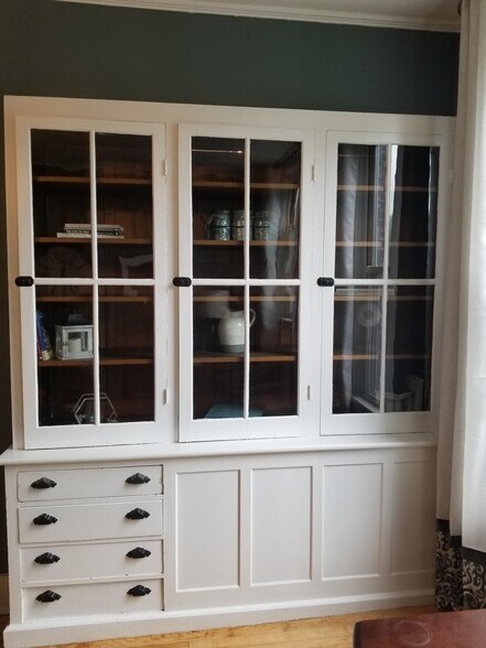 Building Photo - 47 W Main St