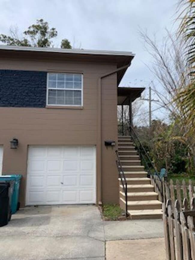 Building Photo - Delaney Park Apartment