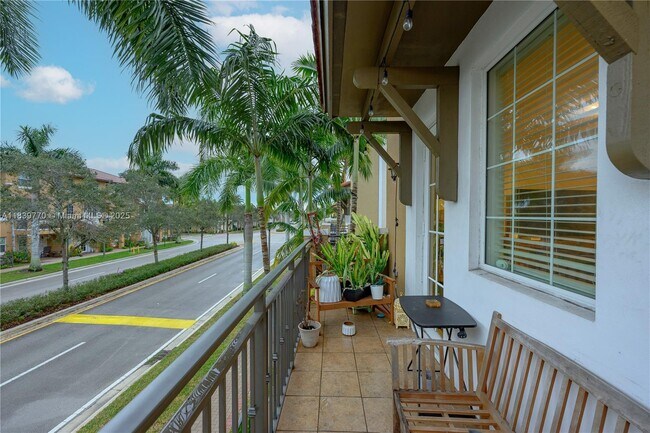 Building Photo - 1030 SW 147th Ave
