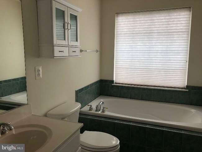 Building Photo - 13587 Flying Squirrel Dr