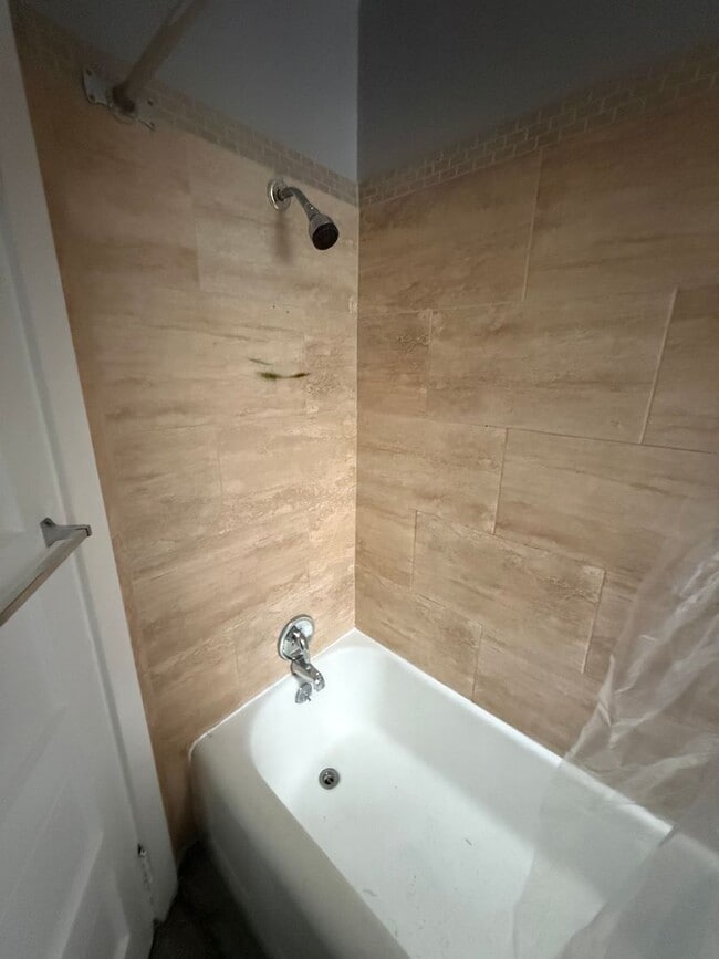 Building Photo - Wonderful 3 bedroom in Olney