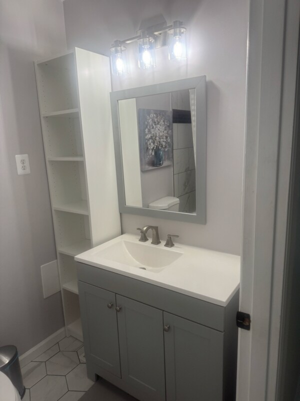 Building Photo - 5510 Raphael Dr