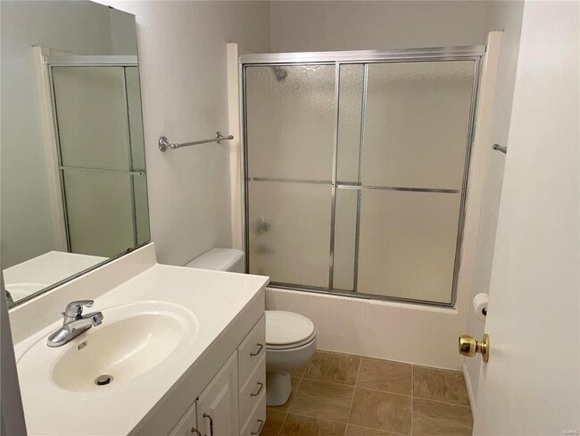 Building Photo - 601 White Oak Dr