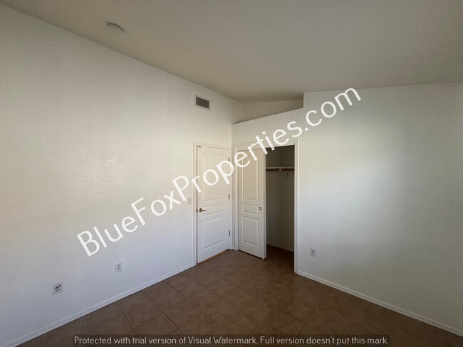 Building Photo - 6756 W Dovewood Way