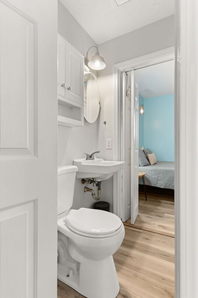 Building Photo - 12 G St