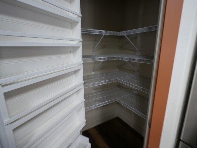 Building Photo - 7552 Lexi Loop