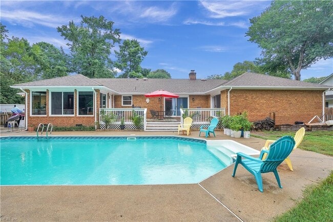 Building Photo - 1780 Valhalla Arch