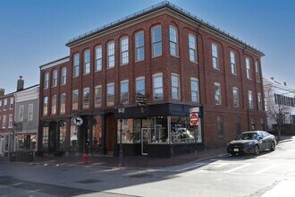 Building Photo - 39 State St