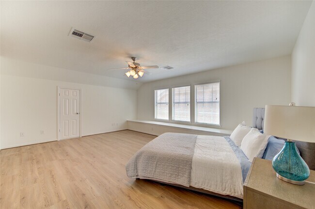 Building Photo - 14467 Basalt Ln