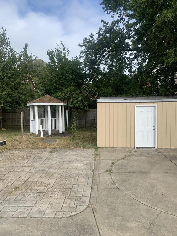 Building Photo - 4002 Robert Ave