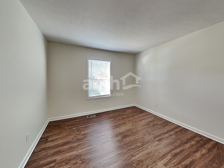 Building Photo - 1613 Blankenship Dr