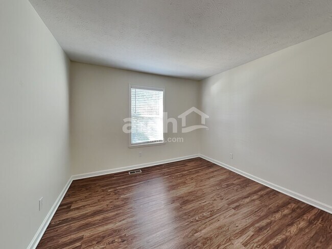 Building Photo - 1613 Blankenship Dr