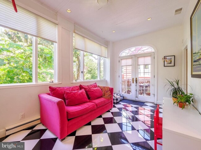 Building Photo - 5534 Nevada Ave NW