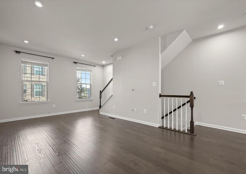 Building Photo - 3018 Frayser Farm Rd