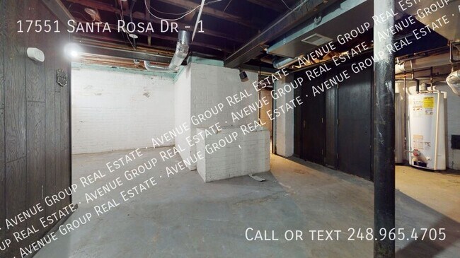 Building Photo - 17551 Santa Rosa Dr