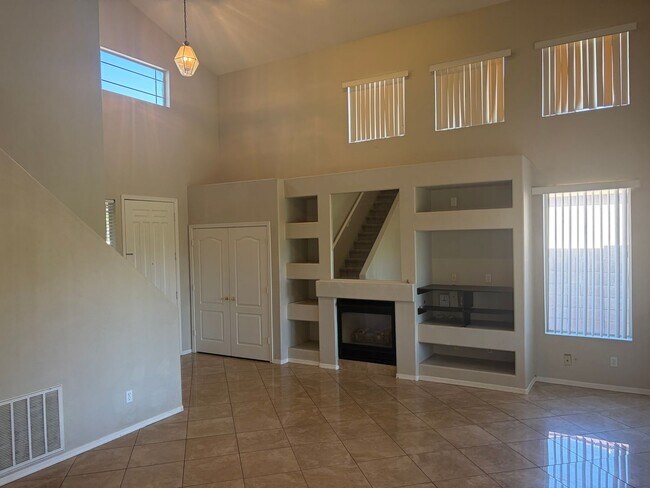 Building Photo - 1463 W Bluejay Dr