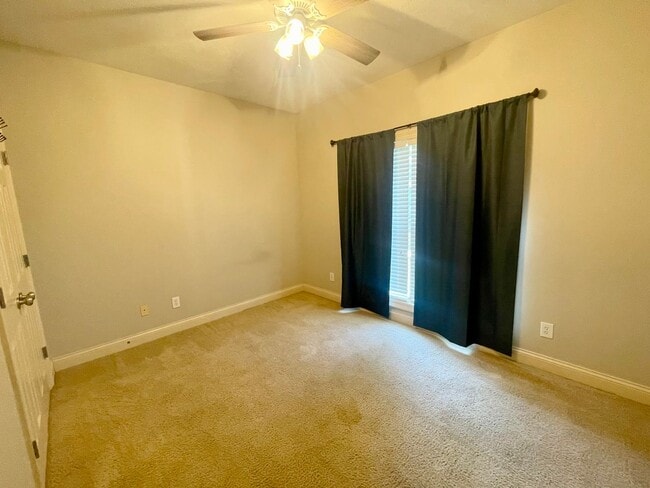 Building Photo - 3 bed/2 bath for rent in Germantown School...