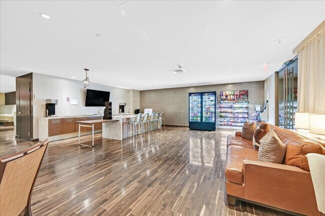 Building Photo - Designer Furnished Beauty at One Las Vegas!