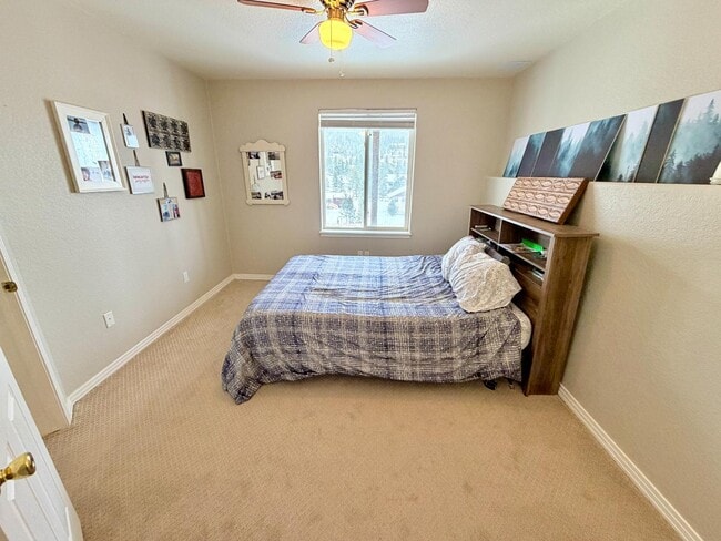 Building Photo - 104 Deer Trail Dr