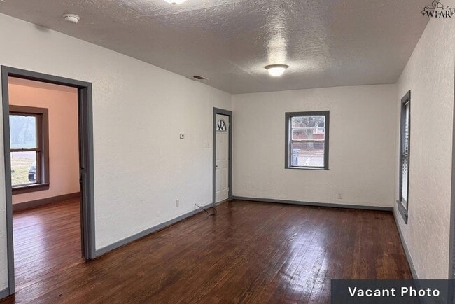 Building Photo - 1714 7th St