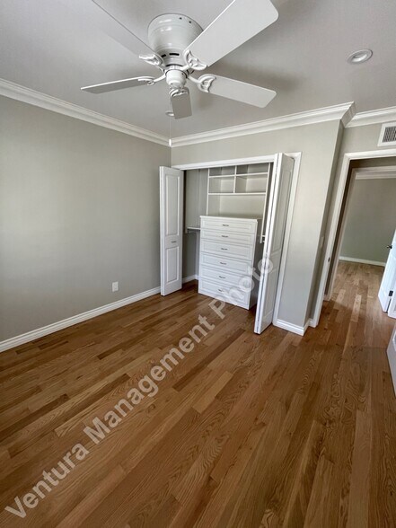 Building Photo - 5515 Lake Lindero Dr