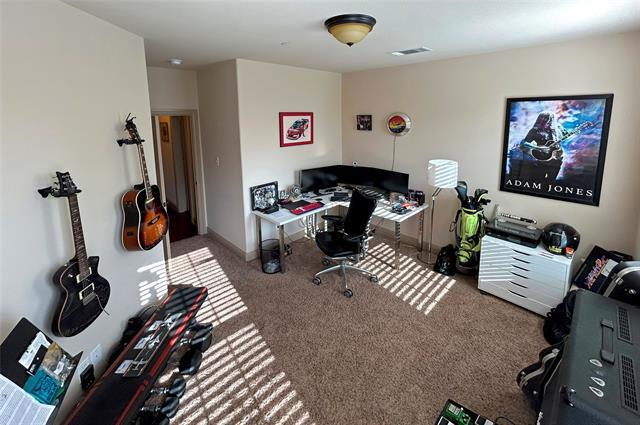 Building Photo - 4252 Riverview Dr