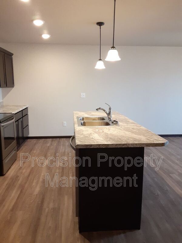 Building Photo - 561 225th St