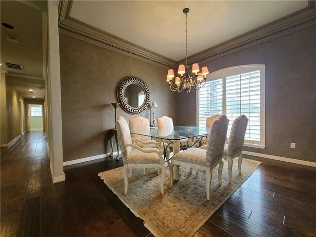 Building Photo - 5604 NW 106th St