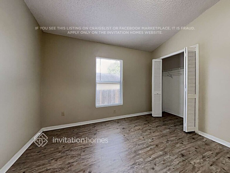 Building Photo - 2624 Lake Jackson Cir