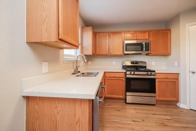 Building Photo - 21623 Mossey Pines Ct