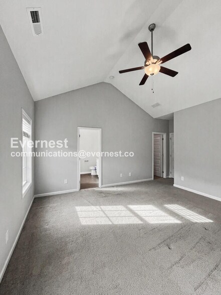 Building Photo - 1203 Trestle Dr