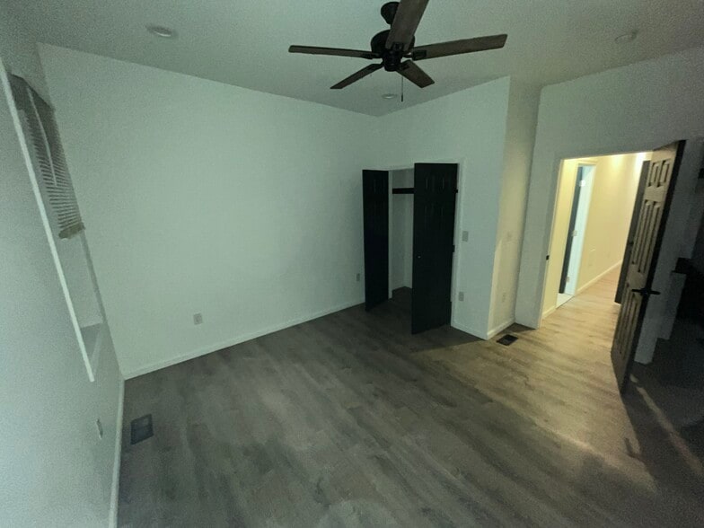 Building Photo - 2142 Penrose Ave