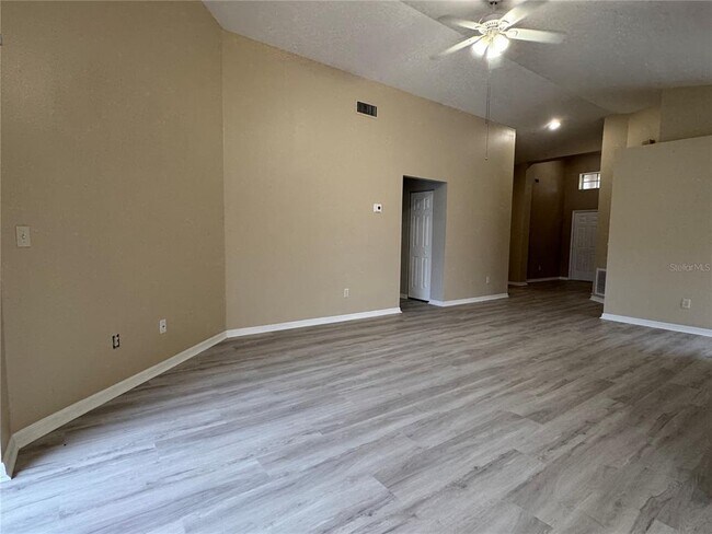 Building Photo - 27618 Sky Lake Cir