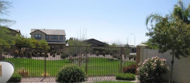 Building Photo - 1421 W Pelican Ct
