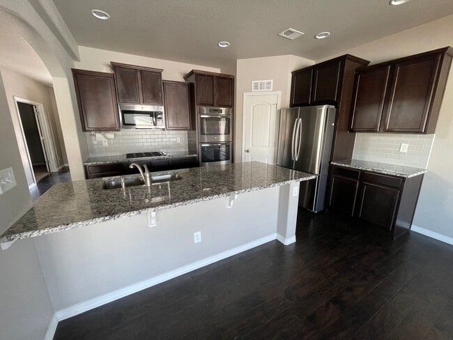 Building Photo - BEAUTIFUL HOME OFF BLACK FOREST & WOODMEN!!
