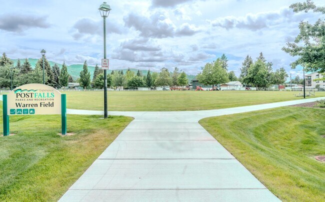 Building Photo - 217 Coho Rd