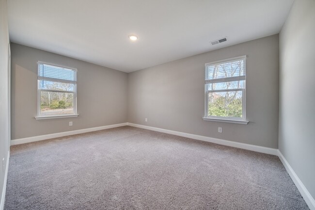 Building Photo - 1398 Wentworth Dr