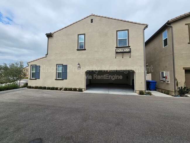 Building Photo - 431 Limoneira Ln