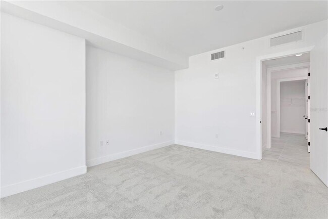 Building Photo - 777 3rd Ave N