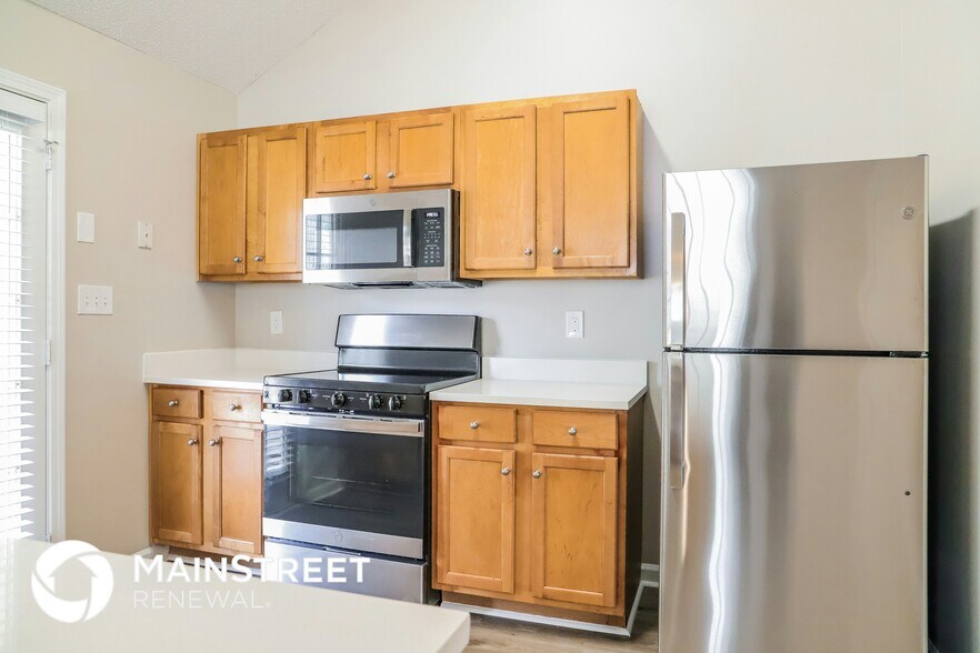 Building Photo - 4976 Wolfcreek View