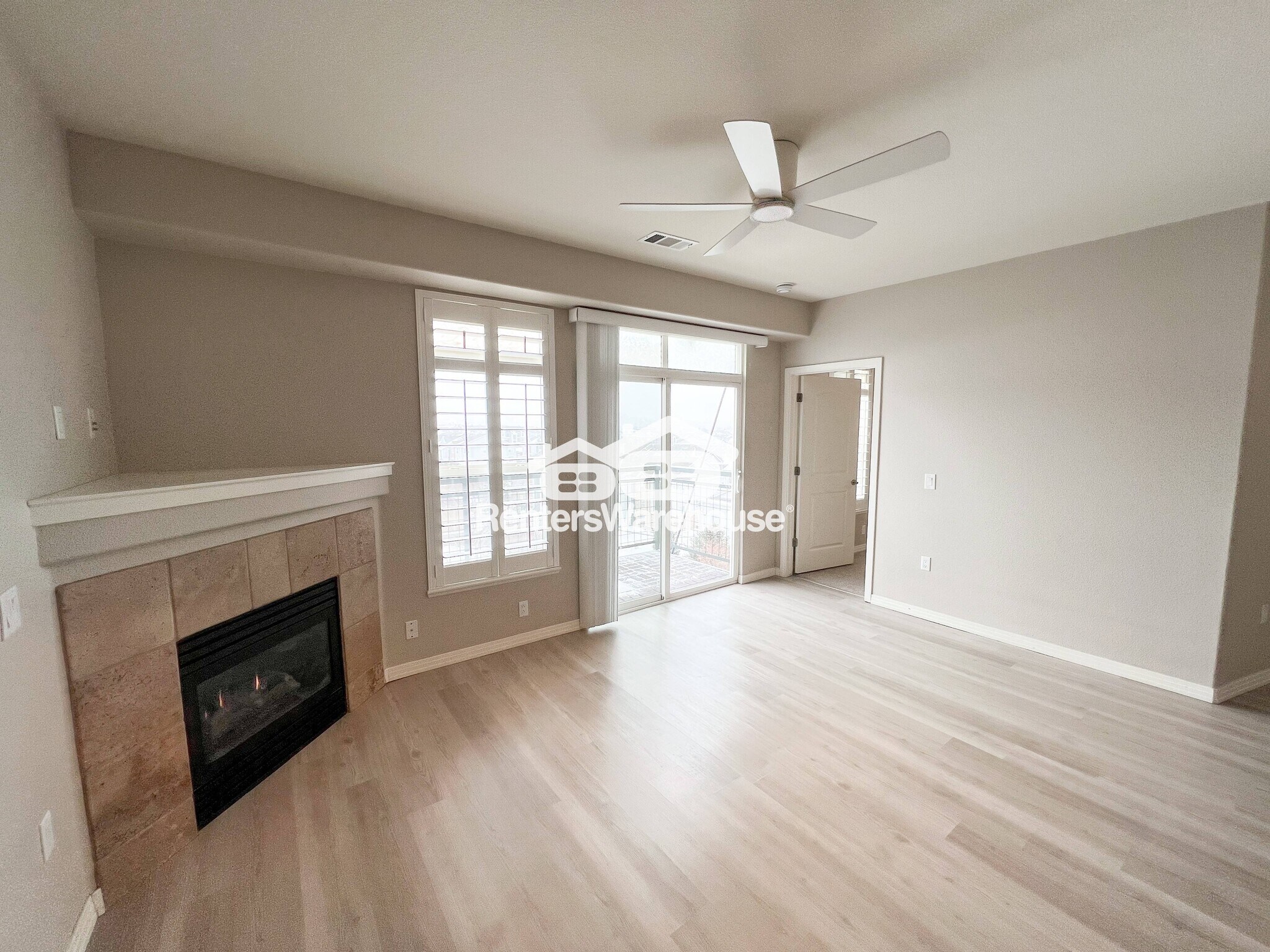 Building Photo - 10176 Park Meadows Dr