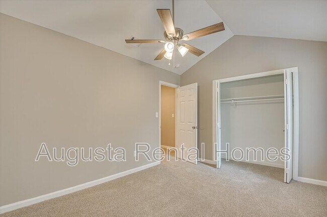 Building Photo - 142 Chalet N Blvd