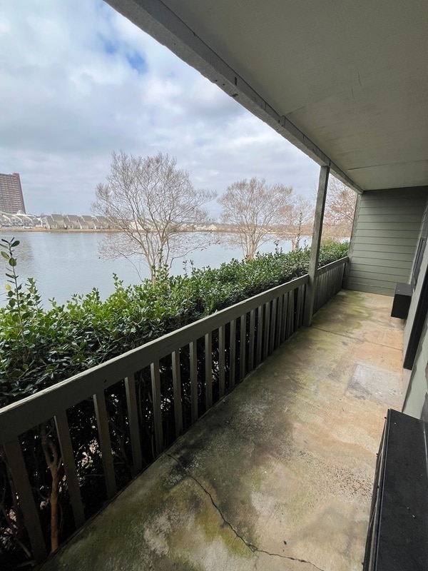 Building Photo - 589 Star Light Dr