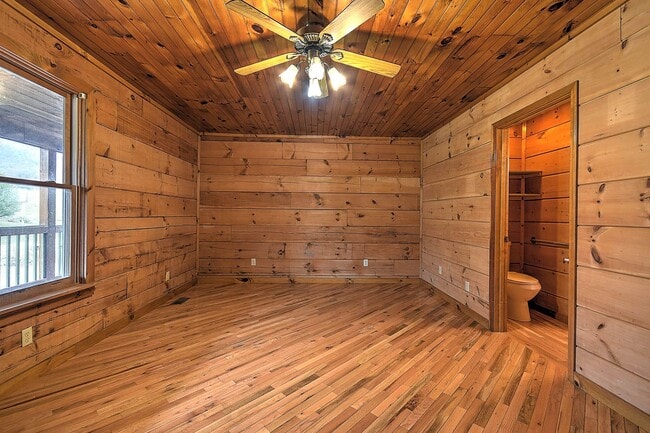 Building Photo - 13625 Horton Hwy