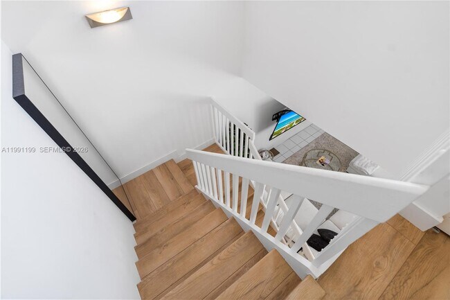 Building Photo - 1120 Canella Ln