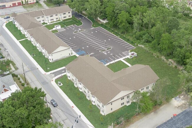 Building Photo - 127 Spring St